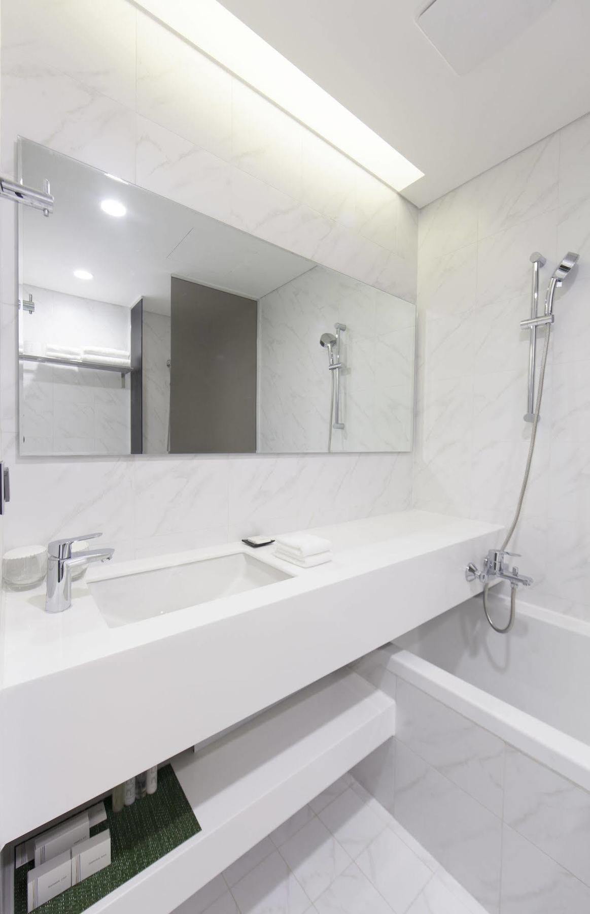 Stayb Hotel Myeongdong Сеул Экстерьер фото